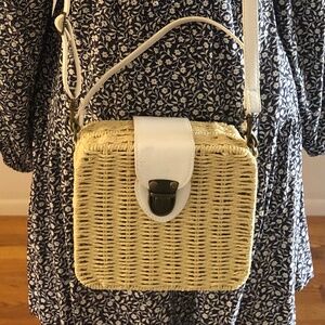 Straw Crossbody